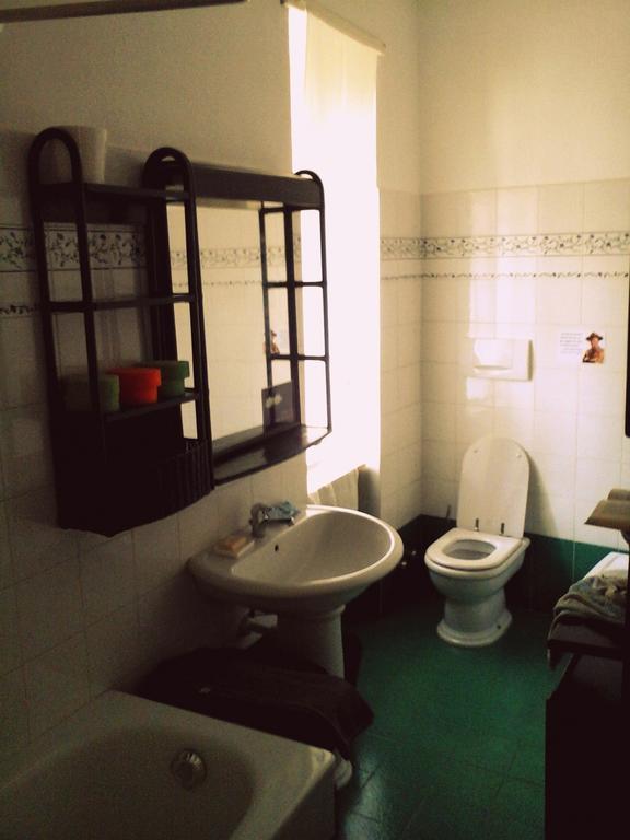 Il Cortiletto Dei Capperi Bed and Breakfast Gassino Torinese Habitación foto